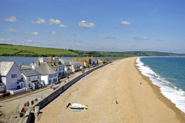 8 At The Beach, Torcross Image of 8 At The Beach, Torcross
