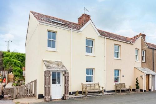 Seadog Cottage, Beesands Image of Seadog Cottage, Beesands